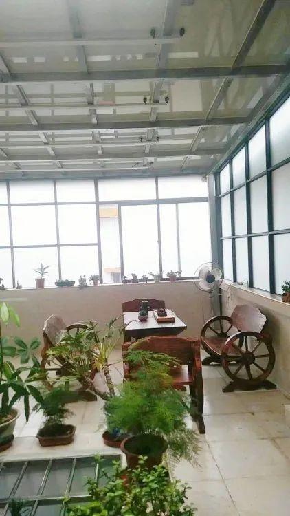 還在裝傳統(tǒng)陽光房？太傻了！如今大家都裝這個，美觀、環(huán)保還能賺錢！