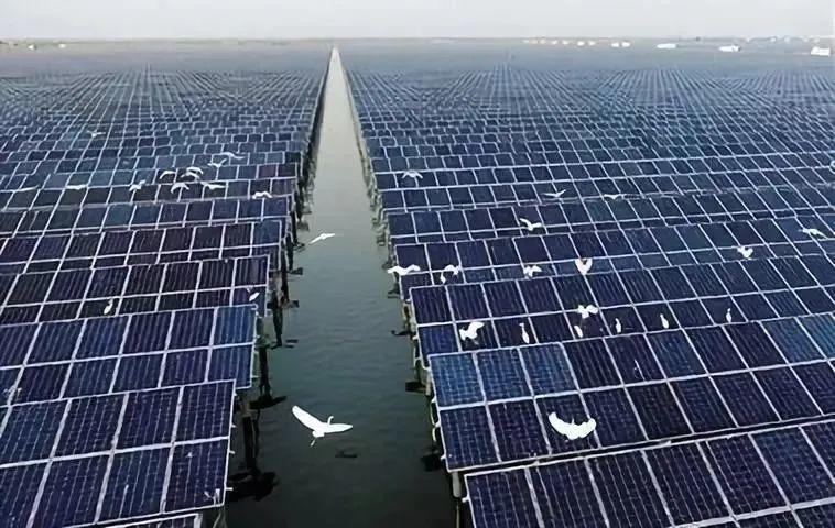 中國十三省最大光伏電站在這里！欽州康熙嶺的光伏電站能排上號了嗎？